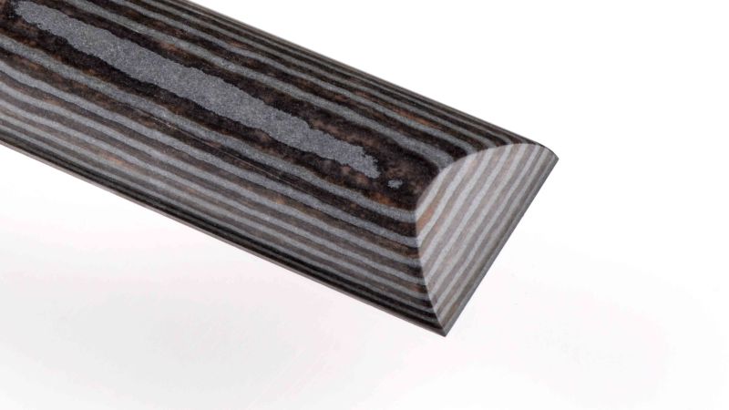 Komprimiertes Papier - natürliche Materialien und 100% recycelt