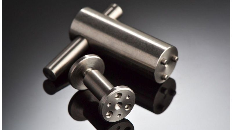 Pivot for knives – special three-point head