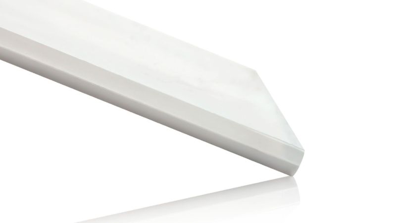 White mother-of-pearl plate reconstituted