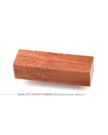 23100235