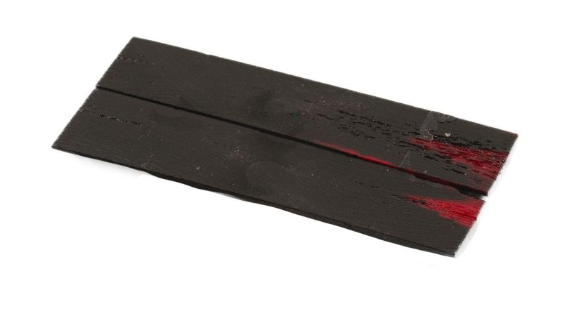 Manico di Os di Cammello Stabilizzato Rosso/Nero