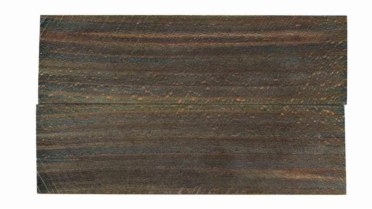 24050073