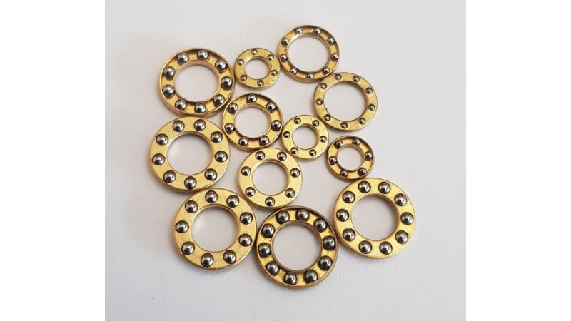 Cuscinetto per coltelli: acciaio inox, ottone e ceramica